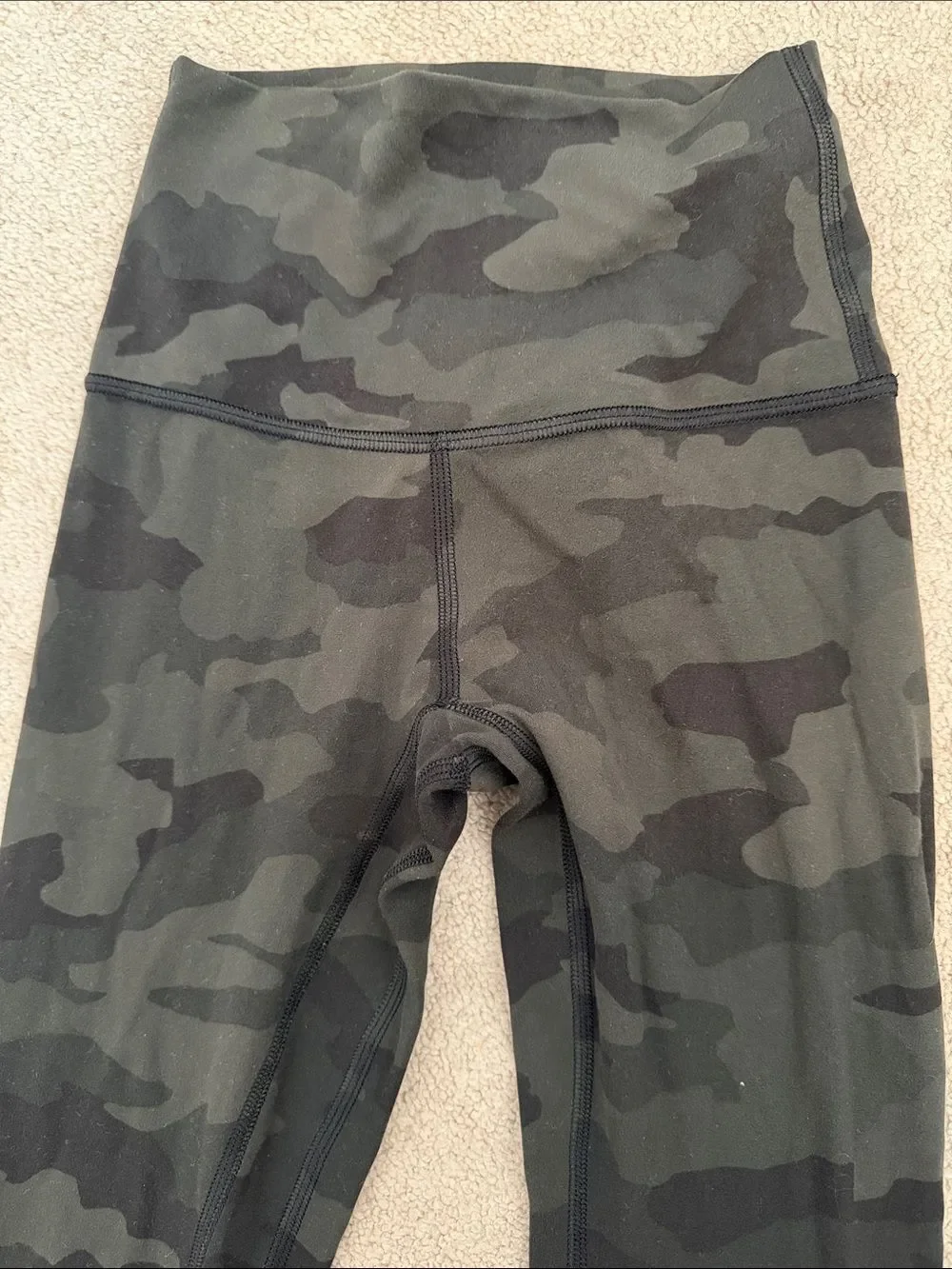 Lululemon Align 25” 0 High-Waist Camo Leggings - Dark Green/Black